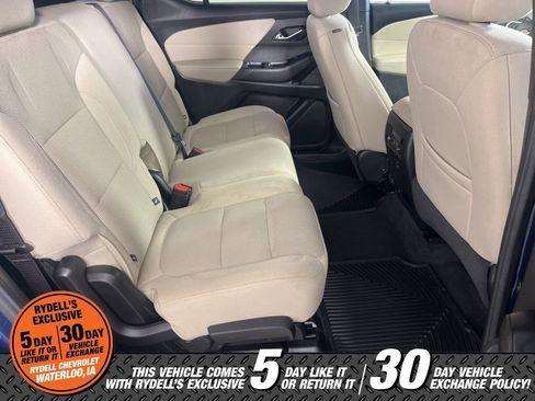 Used 2023 Chevrolet Traverse LS AWD/4WD image 19