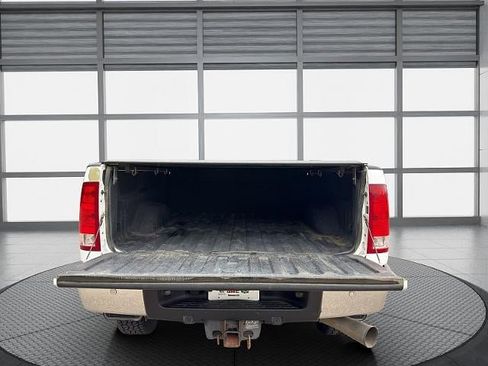 Used 2014 GMC Sierra 2500 SLE w/ SLE Preferred Package AWD/4WD image 12
