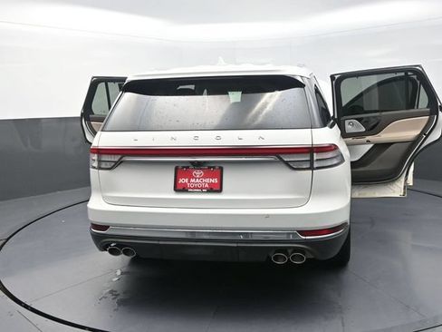 Used 2020 Lincoln Aviator Reserve w/ Equipment Group 202A AWD/4WD image 41