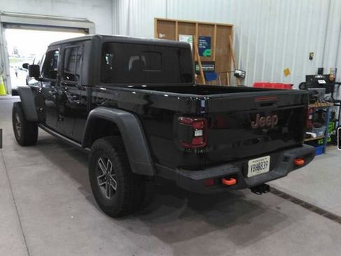 Used 2026 Jeep Gladiator Mojave image 7