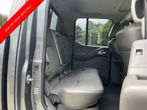 Used 2019 Nissan Frontier SL image 15