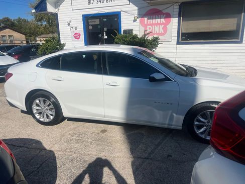 Used 2022 Chevrolet Malibu LT image 4