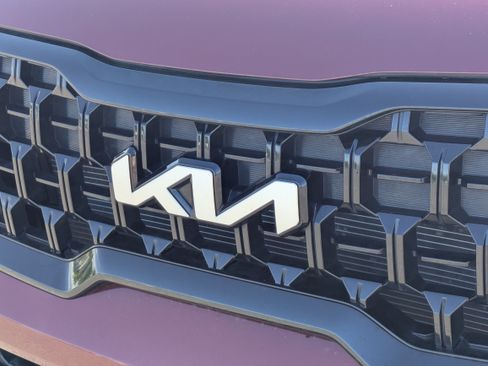 Certified 2024 Kia Telluride EX X-Line AWD/4WD image 9