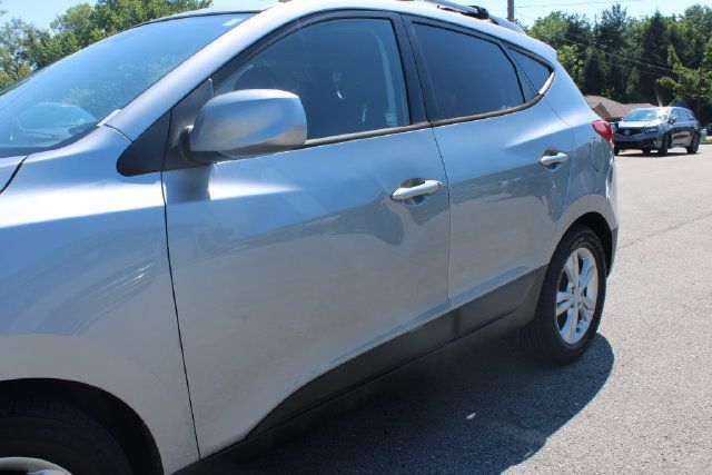 Used 2011 Hyundai Tucson GLS FWD image 40