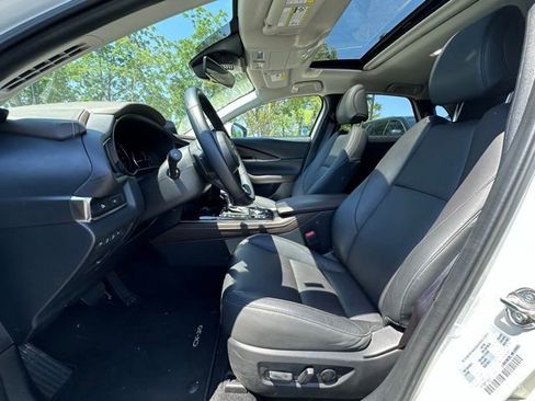 Used 2025 MAZDA CX-30 AWD 2.5 S w/ Premium Package image 24