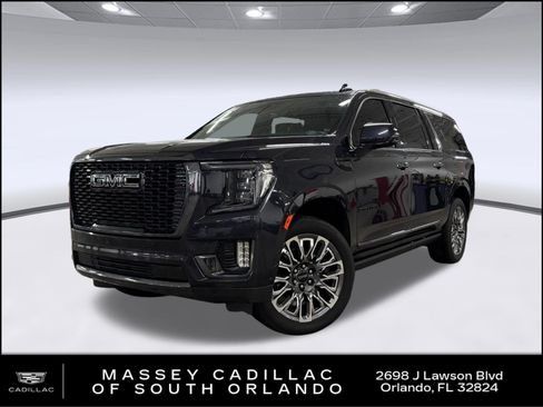 Used 2023 GMC Yukon XL Denali Ultimate AWD/4WD image 1