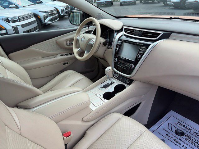 Used 2017 Nissan Murano SL w/ SL Technology Package AWD/4WD image 5