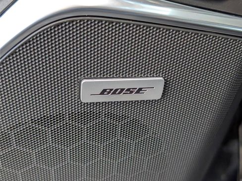 Used 2019 Cadillac Escalade Premium Luxury image 23