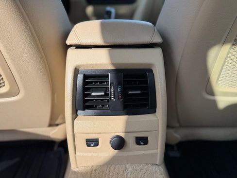 Used 2015 BMW 328i xDrive Sedan AWD/4WD image 28