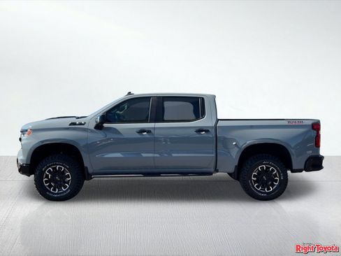 Used 2024 Chevrolet Silverado 1500 LT Trail Boss w/ LT Trail Boss Premium Package AWD/4WD image 2