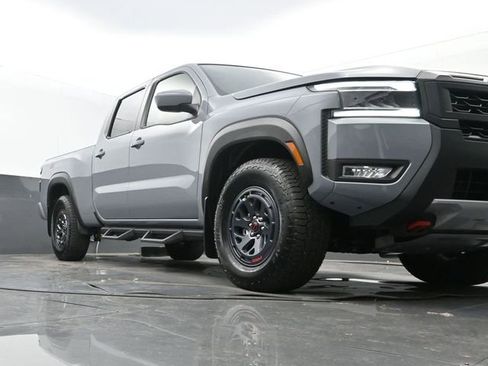 Used 2025 Nissan Frontier PRO-4X image 28