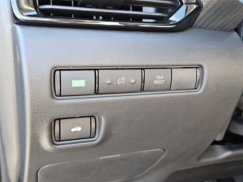 New 2025 Nissan Sentra SV image 25