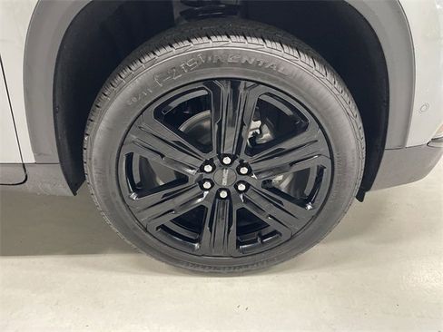 New 2026 GMC Acadia Elevation image 14