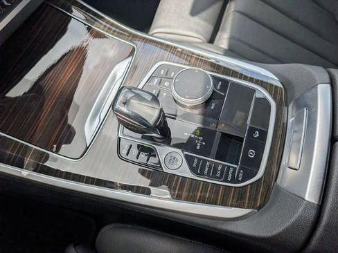Used 2021 BMW X5 xDrive40i w/ Convenience Package AWD/4WD image 18