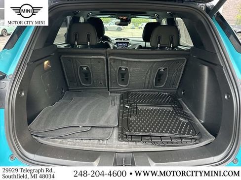 Used 2021 Chevrolet TrailBlazer RS w/ Sun and Liftgate Package AWD/4WD image 13