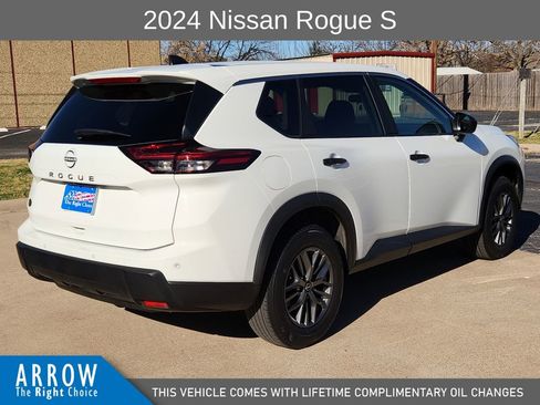 Used 2024 Nissan Rogue S image 13