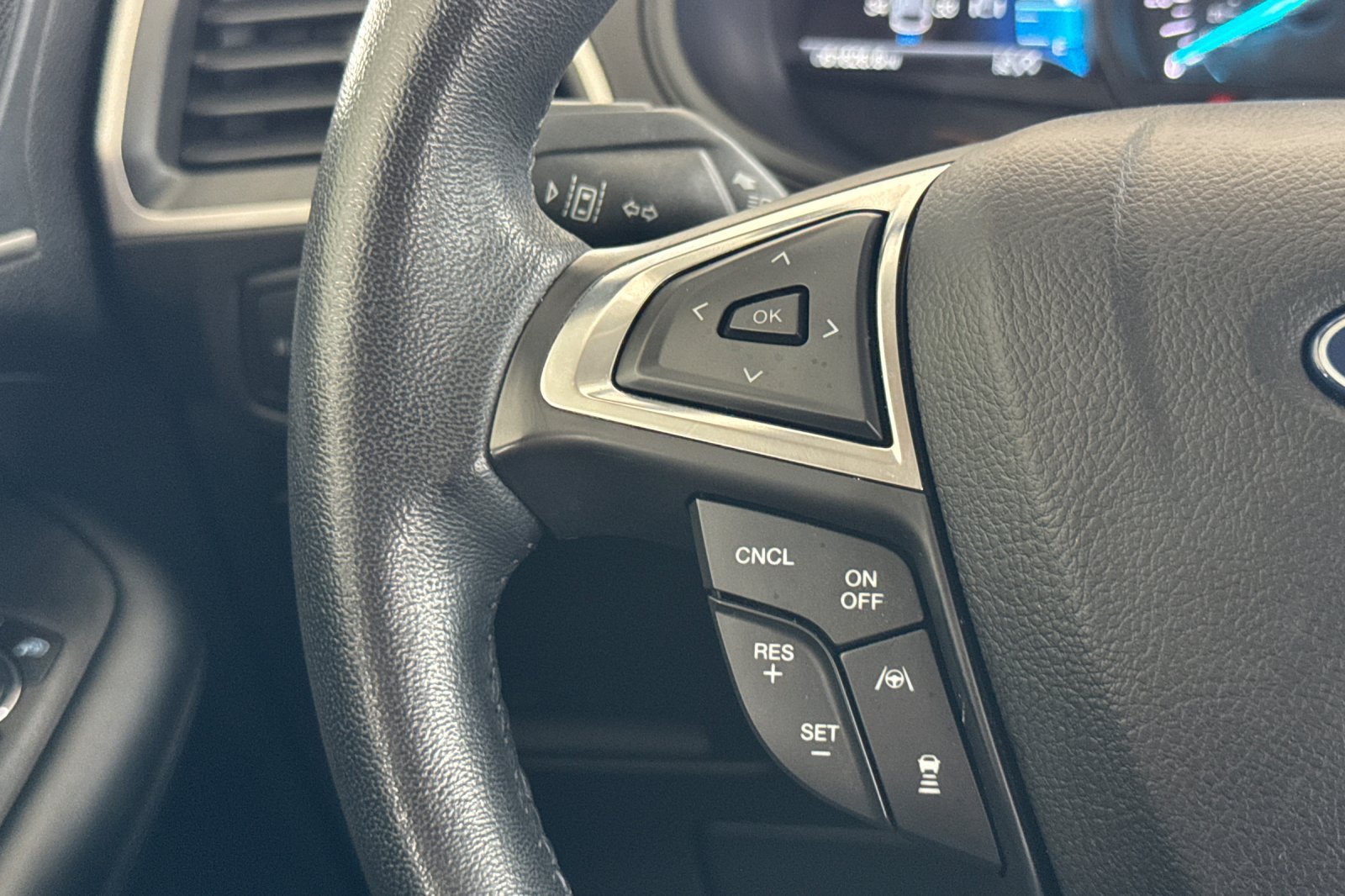 Used 2023 Ford Edge SEL w/ Convenience Package AWD/4WD image 37