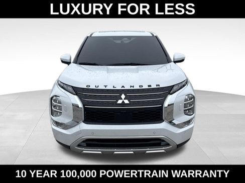 Used 2024 Mitsubishi Outlander SE Black Edition AWD/4WD image 2