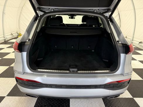 Used 2025 Audi Q5 Premium Plus AWD/4WD image 4