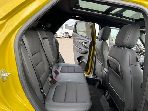 Used 2023 Chevrolet TrailBlazer RS w/ Sun and Liftgate Package image 20