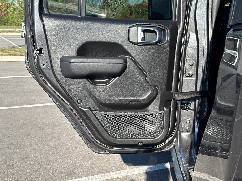 New 2026 Jeep Gladiator Mojave AWD/4WD image 14