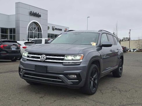 Used 2020 Volkswagen Atlas SE w/ Towing Package image 1