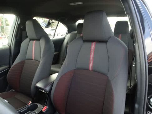 Certified 2025 Toyota Corolla SE image 19