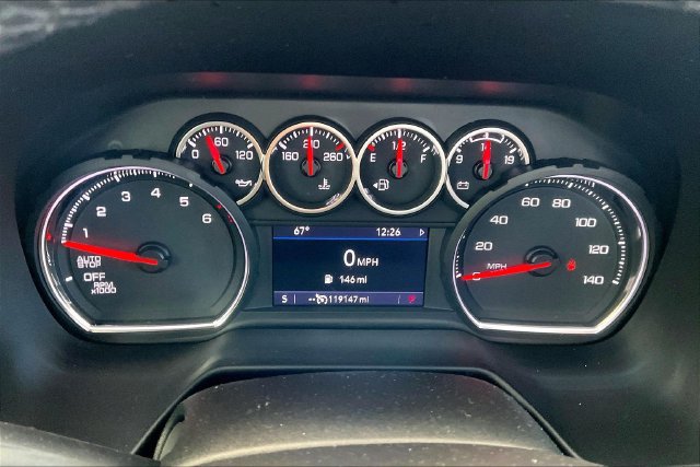 Used 2021 Chevrolet Tahoe LT w/ LT Signature Package RWD image 10