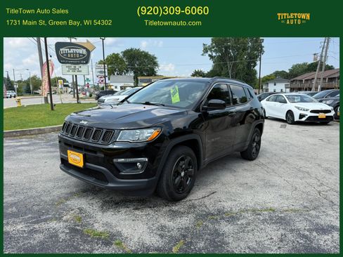 Used 2018 Jeep Compass Latitude w/ Popular Equipment Group AWD/4WD image 1