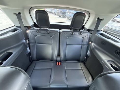 New 2026 Lincoln Aviator Reserve AWD/4WD image 18
