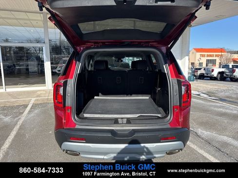 Used 2023 GMC Acadia SLT image 28