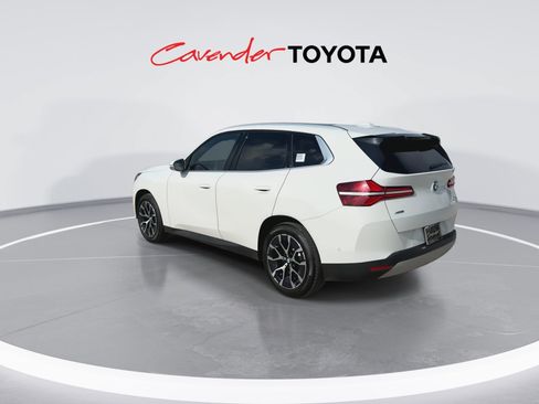Used 2025 BMW X3 xDrive30i AWD/4WD image 6
