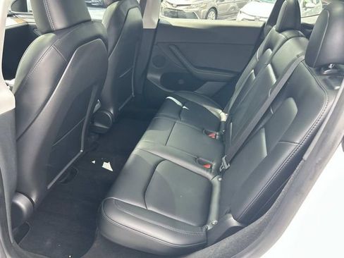 Used 2023 Tesla Model Y Long Range AWD/4WD image 18