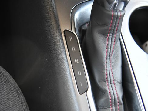 Used 2023 Chevrolet Malibu RS image 24