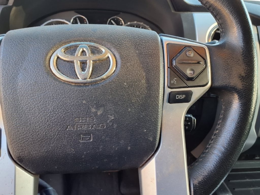 Used 2017 Toyota Tundra Limited w/ Limited Premium Package RWD image 26
