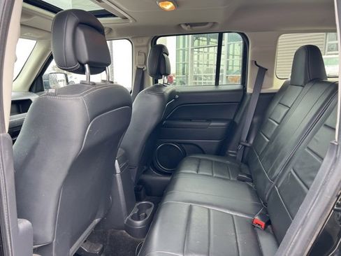 Used 2017 Jeep Patriot High Altitude image 15