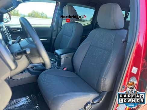 Used 2018 Toyota Tacoma TRD Sport w/ Technology Package RWD image 20