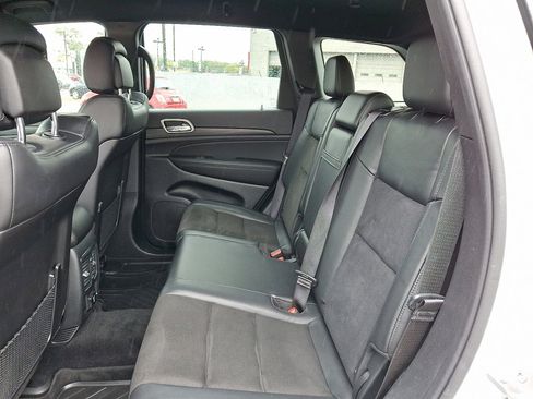 Used 2022 Jeep Grand Cherokee Laredo X image 20