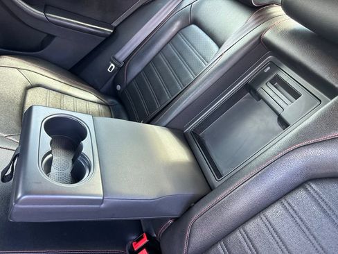 Used 2017 Volkswagen Jetta GLI FWD image 30