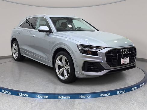 Used 2023 Audi Q8 Premium AWD/4WD image 4