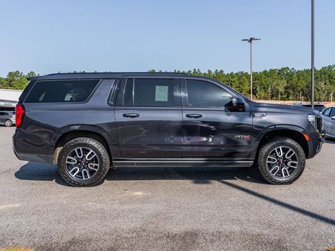 Used 2023 GMC Yukon XL AT4 w/ AT4 Premium Package image 8