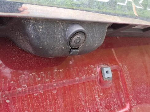 Used 2022 Ford Explorer Limited w/ Equipment Group 301A AWD/4WD image 19