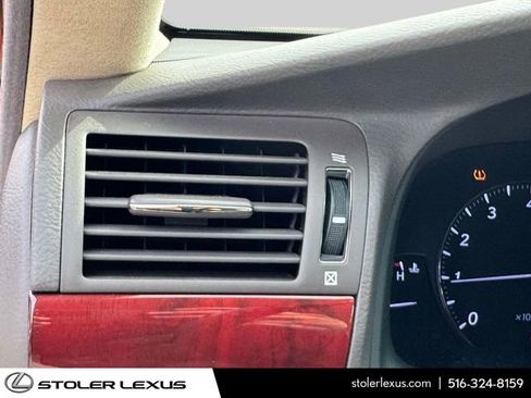 Used 2011 Lexus LS 460 L w/ Luxury Pkg image 24