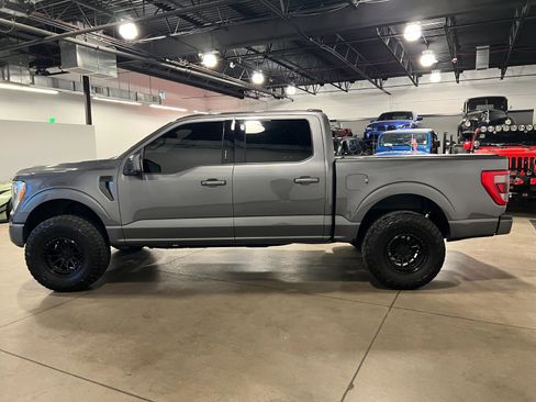 Used 2022 Ford F150 Lariat AWD/4WD image 6