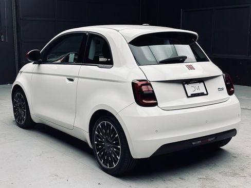 Used 2024 FIAT 500 e (RED) FWD image 5