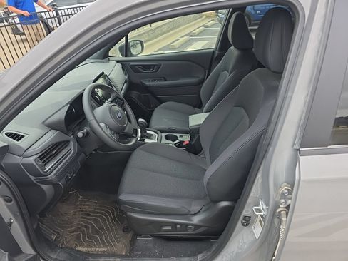 Used 2025 Subaru Forester Premium w/ Convenience Package #1 AWD/4WD image 4