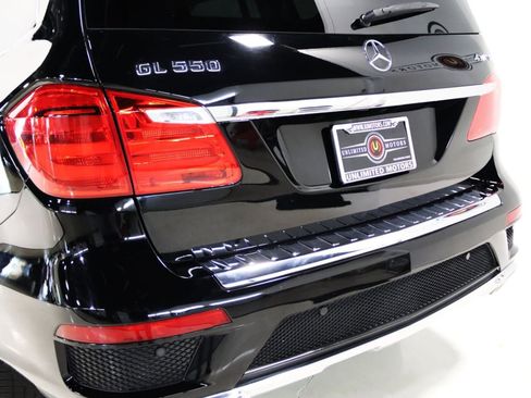 Used 2015 Mercedes-Benz GL 550 4MATIC image 22