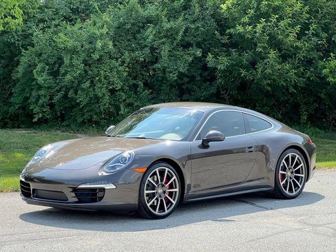 Used 2013 Porsche 911 Carrera 4S AWD/4WD image 1