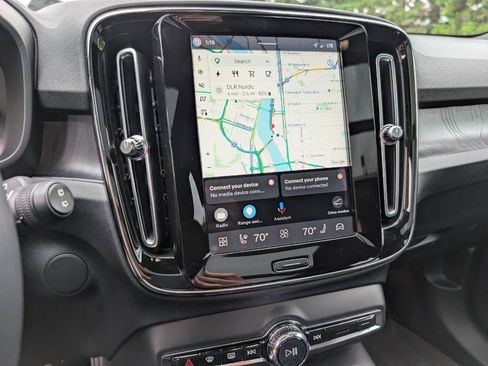 Used 2023 Volvo XC40 Recharge Ultimate w/ Protection Package Premier AWD/4WD image 20