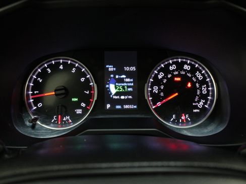 Used 2022 Toyota RAV4 XLE AWD/4WD image 37